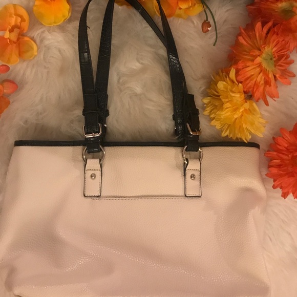 Dana Buchman Tote - Picture 2 of 9